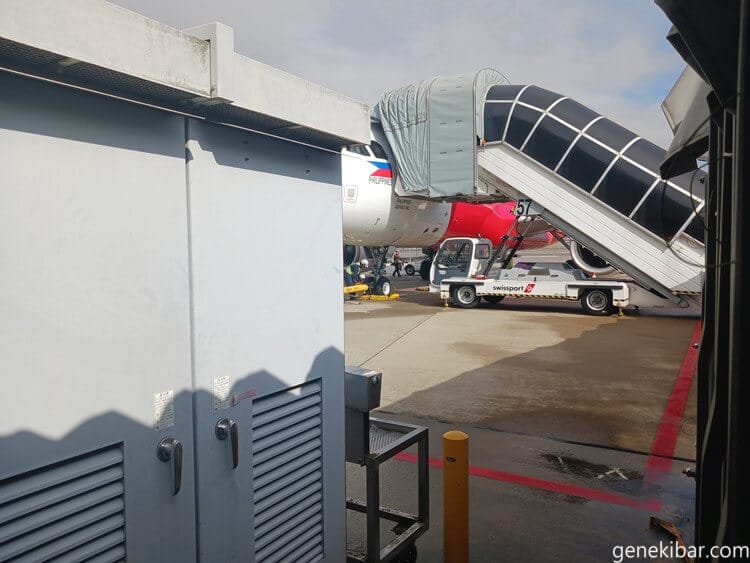 フィリピン・マニラ行きの飛行機