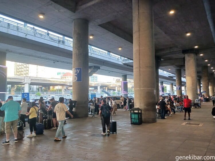 マニラの空港出口
