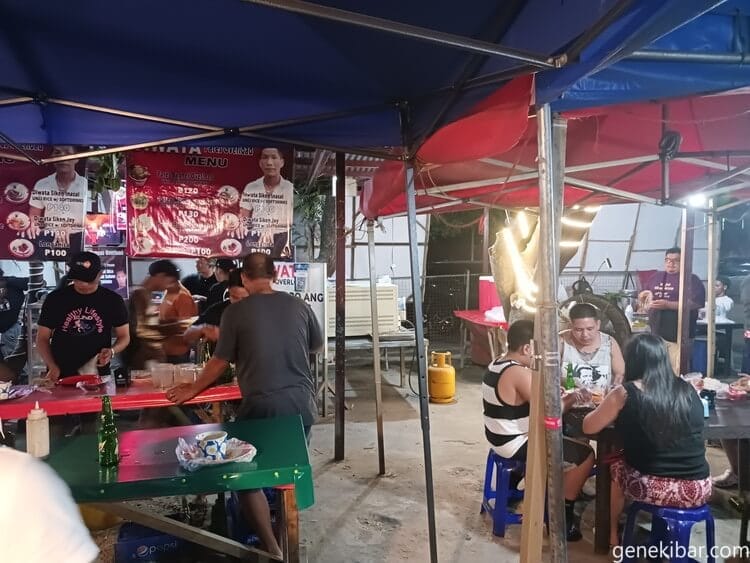 ディワタのテーブル