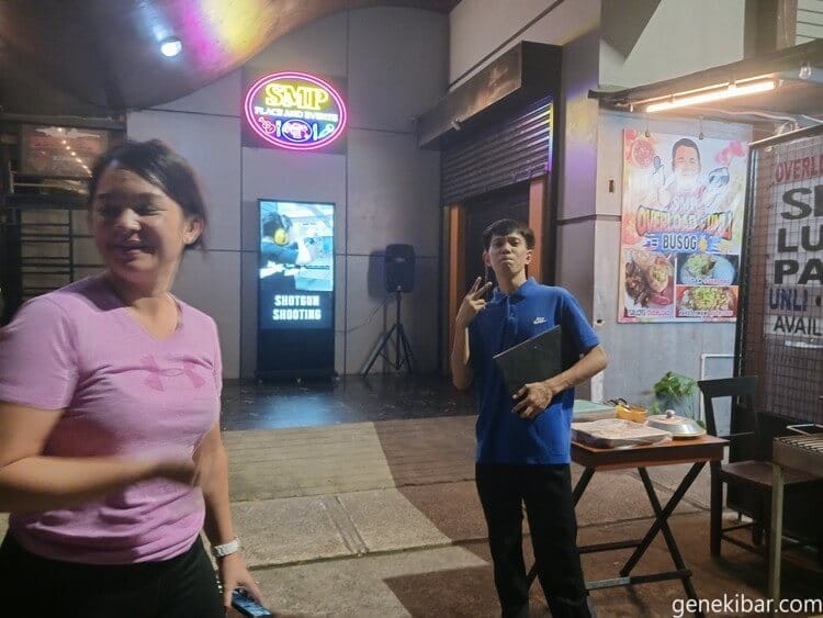 Sportsman's Resto Pubの従業員