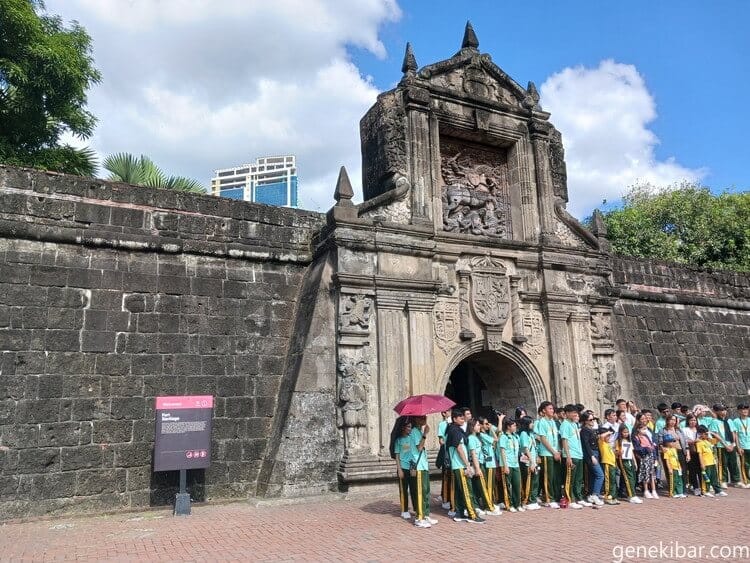 sサンチャゴ要塞入口