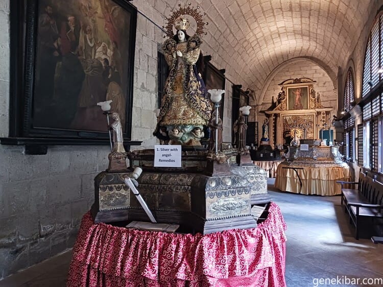 台車のような展示品