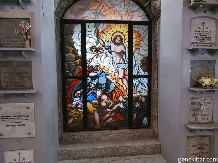 ステンドグラス