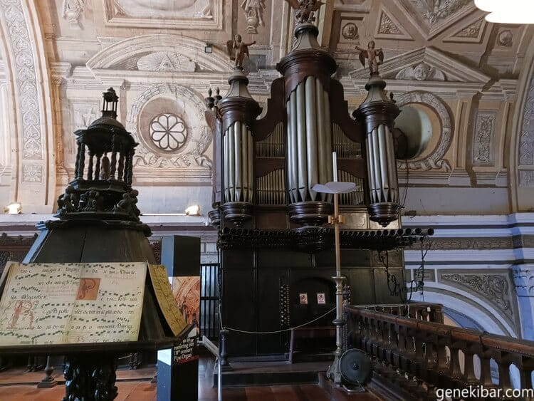サンアグスティン教会のパイプオルガン