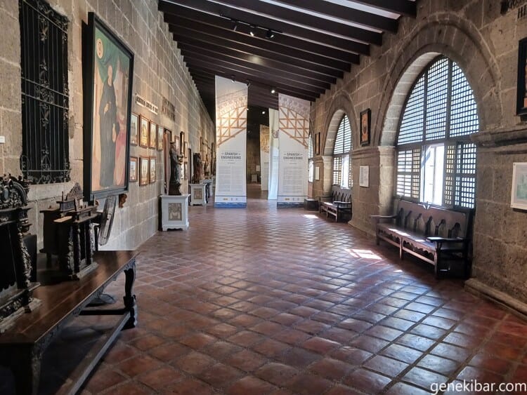 博物館の2階の通路