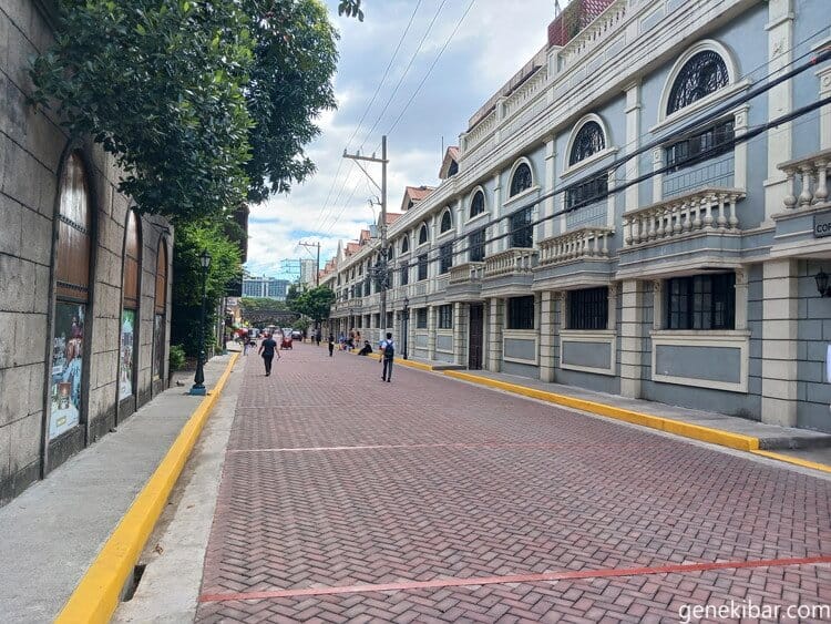 カーサマニラ博物館の外