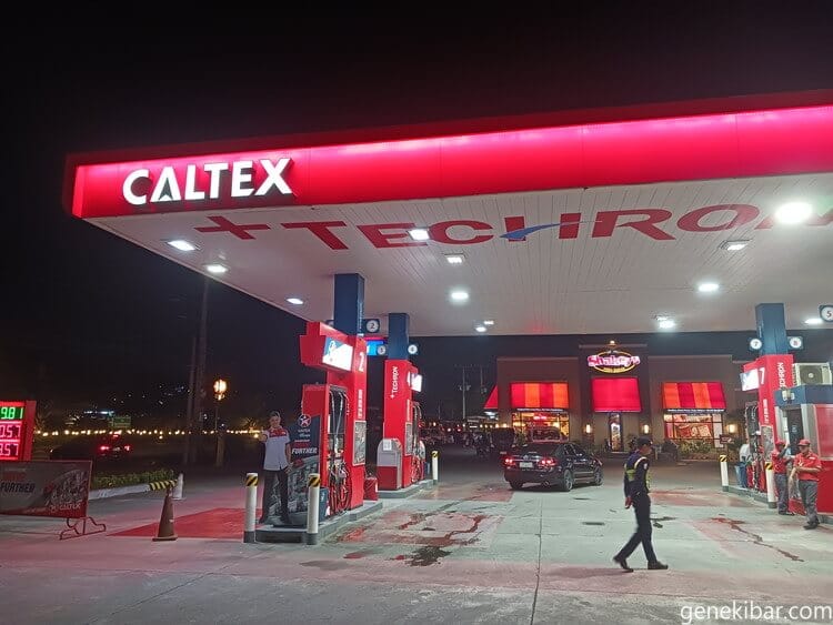 ガソリンスタンド