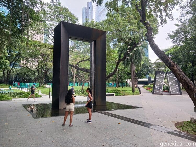 アヤラ三角庭園