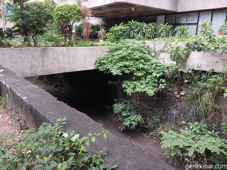 マカティの下水