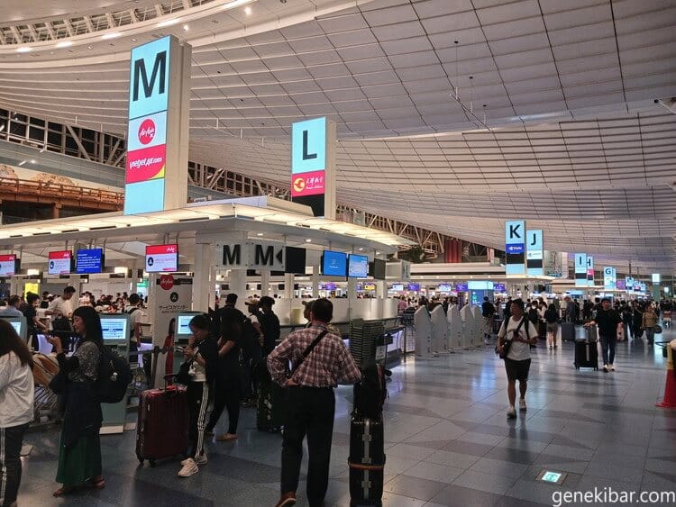 羽田空港の中