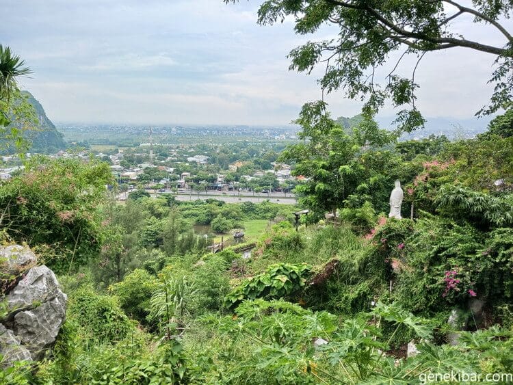 五行山のビューポイントからの景色