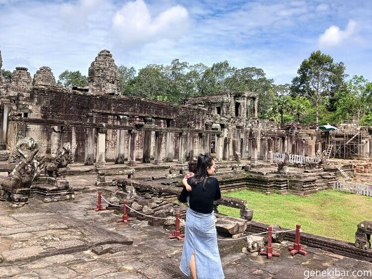 バイヨン寺院の外観