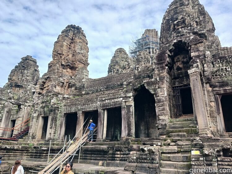 バイヨン寺院の四面仏