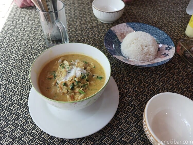 アンコール遺跡群のレストランのカレー