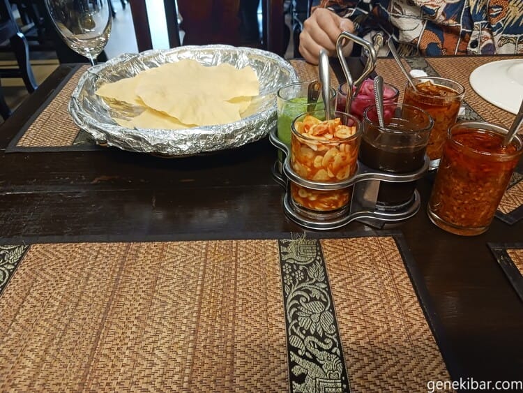 カレーワラの卓上調味料