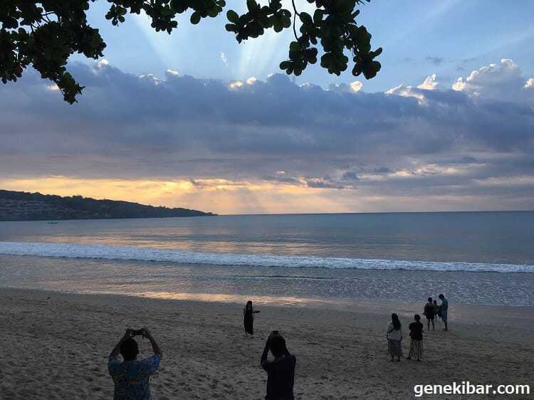 インターコンチネンタルバリリゾートのプライベートビーチ