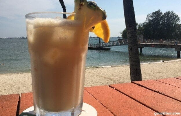シロソビーチとピニャコラーダ