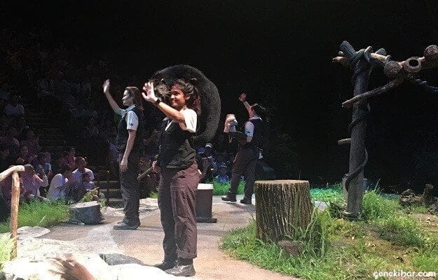 クリーチャーオブザナイトショーのビントロング