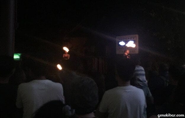 トゥンブアカパフォーマンス