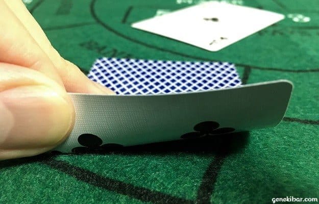 バカラ、縦絞りで足がつく