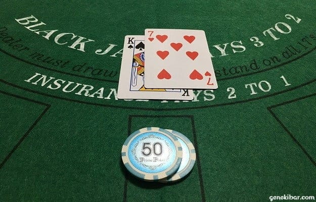 カジノ、ブラックジャックでのチップ上乗せ（相乗り）