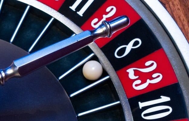 ルーレット盤で8に落ちた球